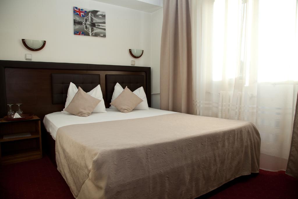 Hotel Metropol Piteşti Camera foto