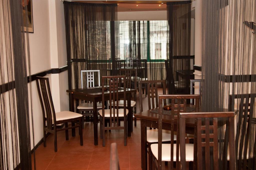 Hotel Metropol Piteşti Esterno foto