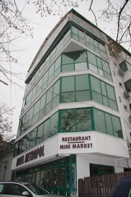 Hotel Metropol Piteşti Esterno foto