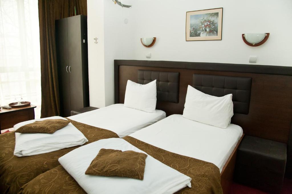 Hotel Metropol Piteşti Esterno foto