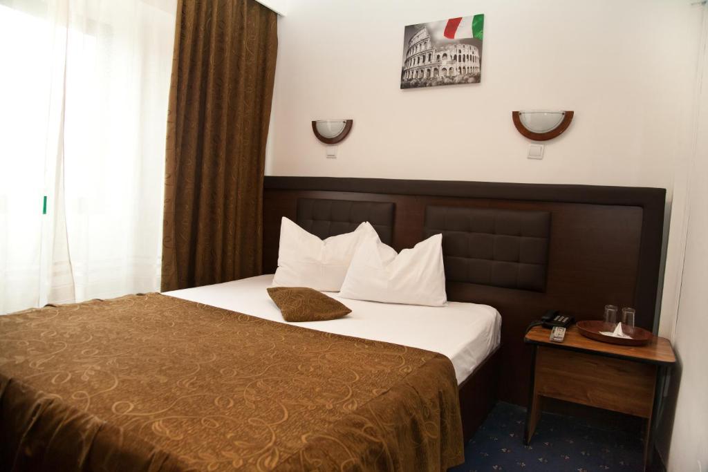 Hotel Metropol Piteşti Esterno foto